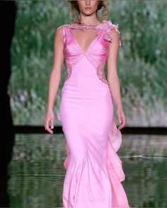 Elie Saab 2006 Summer Haute Couture Elie Saab 2006, Summer Haute Couture, Pink Gown, Fairy Clothes, Couture Dress, Green Prom Dress