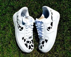 Cow print custom painted Air Force ones!🐮 Shoe Ideas Diy Painted, Casual White Custom Sneakers With Artwork, Casual Customized White Sneakers, Casual Hand Painted White Custom Sneakers, Casual Hand Painted White Sneakers, Black Casual Sneakers With Custom Artwork, Casual Customized Black Sneakers, Casual Black Customized Sneakers, Custom Painted Shoes Ideas