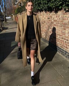 Loafers Shoes Outfit, Chunky Loafers Outfit, Loafers Trend, Camille Charriere, Backless Loafers, French Women Style