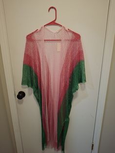 AKA Sorority Inspired Pink and Green Gradient Crochet Style Kimono Cover Up. Featuring Bottom Fringe Edge Detailing.  100% Polyster. Pink And Green Gradient, Kimono Crochet, Aka Sorority, Crochet Pink, Green Gradient, Crochet Style, Crochet Rose, Crochet Fashion, Sorority