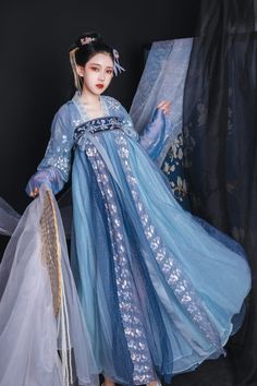 China Traditional Clothes, Ancient China Clothing, China Clothing, Chinese Traditional Costume, Ancient Chinese Clothing, Asian Inspiration, Chinese Traditional Clothing, Traditional Chinese Dress