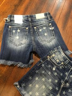 Check out these adorable shorts! They are perfect for a day at the lake, fun at a music festival, or anytime you want to let the stars shine! 98% Cotton, 2% Elastane Curvy Girl Dress, Day At The Lake, Lake Fun, Maui Jim Sunglasses, Cc Beanie, Corral Boots, Jag Jeans, All American Girl, Fall Denim