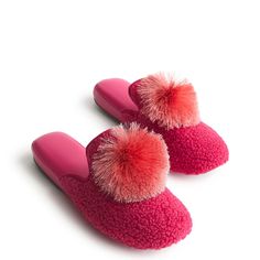 Our Pom Slippers are the perfect way to treat your feet to luxurious comfort and warmth. Crafted with plush materials and thoughtful design features, our slippers are your go-to choice for relaxing at home after a long day. Whether you're unwinding at home, lounging by the fireplace or enjoying a lazy weekend morning, our slippers provide the perfect blend of warmth, comfort and style. Vera Bradley Wicked Pom Slippers in Pink Small Lazy Weekend, Fleece Patterns, By The Fireplace, Backpack Lunch Bag, Duffel Bag Backpack, Holiday Bag, Peach Blossom, Slippers Women, Belt Purse