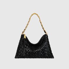 Crafted in sumptuous leather detailed with a chain quilted design and our signature curb chain, the Chain Quilt Shoulder bag will elevate every ensemble you pair it with. Thanks to its detachable strap, it's so versatile—throw it over your shoulder or wear it as a clutch. | Rebecca Minkoff Chain Quilt Shoulder Bag In Black/Antique Brass Swimsuit Cover Up Dress, Red Summer Dresses, Rebecca Minkoff Bag, Shoe Size Conversion, Handbag Shoes, Chain Shoulder Bag, Quilted Leather, Leather Chain