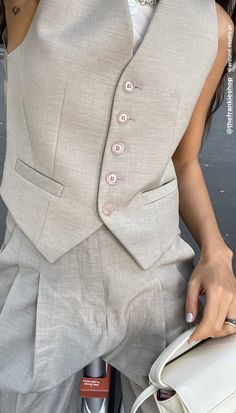 Vest Outfits, Suit Vest, Old Money, Outfit Ideas, Street Style, Blazer, Money, Women's Fashion, My Style