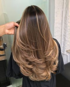 Hair Done, Brown Hair Balayage, Balayage Hair Blonde, Fresh Hair, Brown Blonde Hair, Long Layered Hair, Haircuts For Long Hair, Hair Color Balayage, Hair Inspiration Color