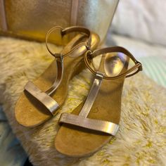 In Style Metallic Gold Wedge Sandals Euc, Never Worn Gold Open Toe Wedge Sandals For Beach, Gold Round Toe Wedge Sandals For Vacation, Gold Synthetic Wedge Heel Sandals, Gold Cushioned Wedge Sandals, Gold Wedge Heel Sandals With Cushioned Footbed, Casual Gold Wedge Sandals For Vacation, Gold Synthetic Wedge Sandals With Cushioned Footbed, Gold Wedge Sandals With Cushioned Footbed For Vacation, Gold Beach Wedge Sandals With Cushioned Footbed