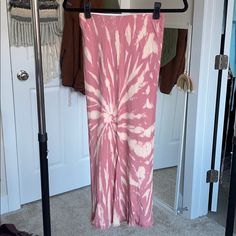 Neutral Tie Dye Mid Skirt. So Cute W A Tank Or Band Tee In A Little Knot. Never Worn. Accidentally Ordered 2. Love These Colors Pink Knee-length Maxi Skirt For Summer, Bohemian Pencil Skirt For Summer, Neutral Tie Dye, Mid Skirt, Band Tees, Tie Dye Skirt, Fashion Ideas, So Cute, Knot