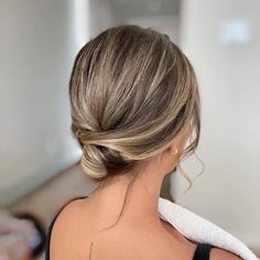 Updo For Short Medium Length Hair, Bridal Buns For Short Hair, Wedding Hair For Short Thinning Hair, Short Hair Do Ups, Up So For Short Hair, Wedding Guest Hairstyles For Thinning Hair, Bob Up Do Hairstyles, Short Fine Hair Wedding Styles, Updo Thinning Hair