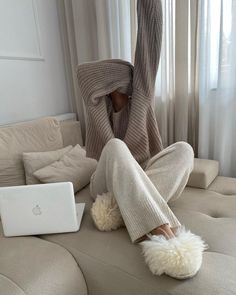 Beige Pantone, Lounge Aesthetic, Cosy Aesthetic, At Home Outfits, Soft Minimalism, Aesthetic Content, Cozy Aesthetic, Fuzzy Slippers, Beige Aesthetic