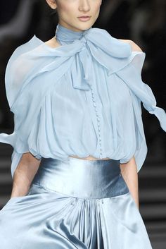 Elie Saab Fall 2008 Elie Saab Fall, Paris Chic, Elie Saab, Fashion Colours, 70s Fashion, Ice Blue, Blue Fashion, Paris Fashion