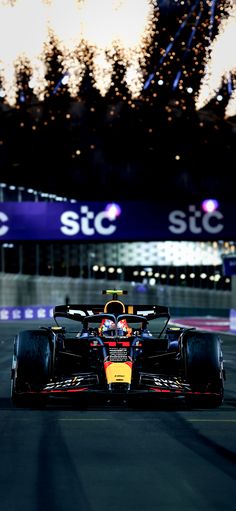 Sergio Perez | Oracle Red Bull Racing | Saudi Arabia Grand Prix 2024 | F1 Wallpaper | Photo By: Mark Thompson / Getty Images