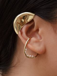 Faris Jewelry, Crescent Earrings, Body Chains, Jewelry Inspo, Ear Jewelry, Schmuck Design, Cute Earrings, Statement Jewelry, Jewelry Inspiration