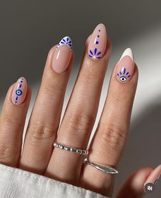 Short Classy Nails, Evil Eye Nails, Fake Nail Tips, Cute Spider, Milky Nails, Halloween Press On Nails, Cute Nails For Fall, Nagel Tips, Winter Nails Acrylic