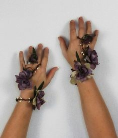 Costume Fleur, Fairy Bracelet, Faerie Costume, Fairy Bracelets, Wedding Lavender, Flower Costume, Lavender Silk, Corsage Prom, Wedding Accessory