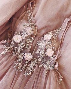 Pink Wedding Dress Lace, Moh Dress, Beading Flowers, Long Sleeve Ball Gown Wedding Dress, Blush Pink Wedding Dress, Long Sleeve Ball Gowns, Tulle Balls, Champagne Dress, Pink Wedding Dresses