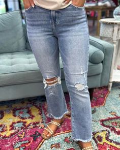 Stretchy. Flare. High Waisted. What more could you want?  These jeans are so good!! Available in S-3X. Crop Flare Jeans, Crop Flare, Trendy Jeans, Cropped Flare Jeans, Cropped Flares, Sales Gifts, Flare Jeans, Jumpsuit Romper, High Rise