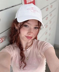 liz buxbaum | elizabeth buxbaum | libby loo | better than the movies | lynn painter | aesthetic Cute Face Claims, Clara Aesthetic, Red Hair Face Claim, Ginger Face Claim, Dr Face Claim, Face Claim Dr, Cute Couple Selfies, Aesthetic Women