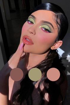 Makeup Verde, Kylie Makeup, Makeup Pictorial, Eye Makeup Techniques, Make Up Inspo, Brunette Woman, Nude Makeup, Pink Eyeshadow, Cut Crease