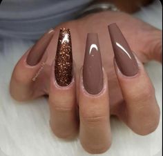 brown color scheme nails Kayce Smalley Fall Acrylic Nails Coffin Medium, Brown And Glitter Nails, Brown Nails With Glitter, Fall Season Nails Acrylic, Fall Nails With Design, Brown Nail Art, Brown Acrylic Nails, Brown Nails Design, Nails Brown