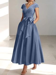 Dresses With Pockets, Evening Dresses Cocktail, Bride Clothes, Bride Dresses, Quinceanera Dresses, Wedding Attire, Mother Of The Bride Dresses, Mode Outfits, V Neck Dress