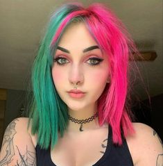 Weird Haircuts, Maquillaje Aesthetic, Fantasy Hair Color, Eyeliner Tattoo, Split Hair, Fantasy Hair, E Girl, Scene Hair, Hair Color And Cut