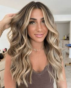 Medium To Long Length Hair With Layers, Long Summer Haircuts, Summer Haircut Ideas, Dirty Blonde Hair With Highlights, Blonde Light Brown Hair, Highlights Brown Hair Balayage, Light Brunette Hair, Summer Haircut, Summer Blonde Hair