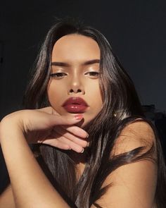 Makeup Bibir, Make Up Diy, Dark Red Lips, Make Up Inspiration, Valentines Day Makeup, Glossy Makeup, Beauty Make-up, Stunning Makeup