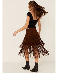 Stetson Women's Brown Fringe Suede Skirt, Brown Suede Fringe Skirt Outfit, Fringe Skirt Outfit, Fringe Skirts, Cowgirl Skirt, Fringe Mini Skirt, Suede Fringe Skirt, Western Skirts, Suede Outfit, Brown Fringe