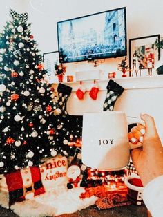 Festive Activities, Christmas Bucket List, Christmas Bucket, Christmas Aesthetic Wallpaper, Aesthetic Christmas, Christmas Inspo, Merry Christmas Everyone, Noel Christmas