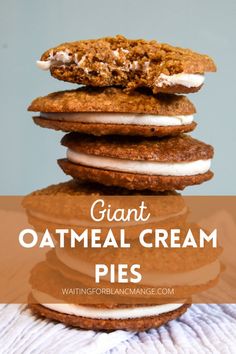 Stack of oatmeal cream pie sandwich cookies. Oatmeal Cream Pie Cookies, Marshmallow Cream Filling, Cream Pie Cookies, Homemade Oatmeal Cream Pies, Marshmallow Fluff Frosting, Oatmeal Cream Pie, Oatmeal Creme Pie, Marshmallow Buttercream, Sandwich Cookie