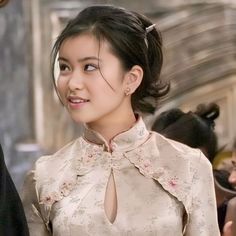 cho chang Cho Chang Yule Ball, Harry Potter Cho Chang, Cho Chang Aesthetic, Movie Hairstyles, Vanessa Core, Ravenclaw Girl, Harry Potter Groups