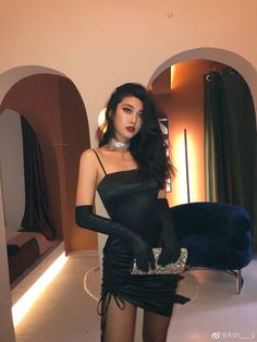 Outfits With Gloves Casual, Outfit For Clubbing Night, Satin Dress With Corset, Short Red Dress Outfit, Hollywood Glam Dress, Black Bridal Dresses, Ava Chen, Dress And Gloves, Dress With Gloves