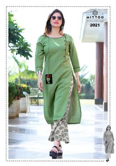 Long Kurti Designs Party Wear, Indian Kurti Designs, Kurti Sleeves Design, Indian Designs, Rayon Kurtis, New Kurti Designs, Simple Kurta Designs, Designer Kurti Patterns, Simple Kurti Designs