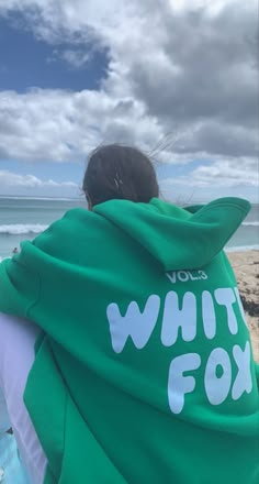 White Fox Hoodie Outfit, Basic Aussie Girl Aesthetic, Aussie Girl Aesthetic, Aussie Aesthetic, Basic Aussie Girl, White Fox Hoodie, Basic Aussie, Basic Girl Outfit, Aussie Girl