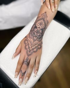 Butterfly Mandala Hand Tattoo, Henna Style Hand Tattoos For Women, Lace Hand Tattoos For Women, Forearm Hand Tattoo Women, Lower Arm And Hand Tattoos For Women, Hand Pattern Tattoo, Hand Mandela Tattoos, Create Hand Tattoo, Tatttooo Ideas For Women Hand