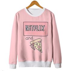 Disponível em nossos estoques, confira!  #roupas #estampada #personalizado #netflix #pizza #tumblr #moletom #fofo Pizza Tumblr, Quoi Porter, Tumblr Outfits, Cute Pajamas, Funny Outfits, Hoodie Girl, Kawaii Fashion, School Outfits