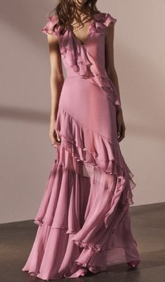 Robes D'occasion, فستان سهرة, Prabal Gurung, Outfit Trends, Pleated Maxi Dress, Women Maxi, Ruffled Maxi Dress, Chic Woman, Fashion 2017