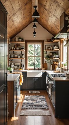 Small Cabin Interior Ideas Modern Eclectic Cabin, Northwoods Cabin Interior, Small Cottage House Interior, Small Wood Cabin Interior Design, Wood Cabin Decor Interiors, Mountain Cabin Aesthetic Interior, Pine Interior Cabin, Bright Cabin Interior, Small Farmhouse Interior