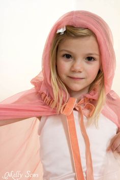 Dress up clothes fun! How to make a fairy princess cape - Easy DIY sewing tutorial by Melly Sews Cape Tutorial, Make A Fairy, Diy Cape, Princess Cape, Melly Sews, Dress Up Clothes, Diy Sewing Tutorials, Dress Up Boxes, Princess Diy