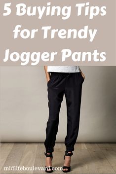 Black Jogger Pants Outfit Dressy, Dressy Joggers Outfit Classy, Utility Jogger Outfit Women, Nice Joggers Outfit, Formal Joggers Outfit, Dressy Black Joggers Outfit, Velvet Joggers Outfit Dressy, Joggers With Heels Outfits, Dressy Joggers Outfit