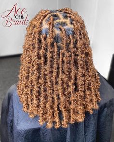 Short Colored Faux Locs, Foxlocs Braids, Triangle Part Faux Locs, Short Fox Locs Hairstyles, Butterfly Locks Short, Crochet Hair Styles Faux Locs Braids, Small Faux Locs Black Women, Locks Braids Faux Locs, Goddess Faux Locs With Color