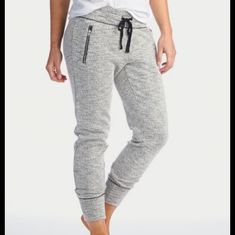 Classic Joggers Brand New With Tag American Eagle Sweatpants, Brown Sweatpants, Denim Jogger Pants, High Waist Jeggings, Sweat Women, White Joggers, Blue Joggers, Denim Joggers, Printed Joggers