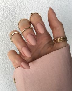 Matte Biab Nails, Spring Nails 2023 Matte, Matte Nails Design Ideas Classy, Plain Acrylic Nails, Matted Nails, Plain Nails