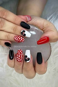 60  Best Disney Nails for Your Disney World Travel or Halloween Party (Cute, Classy, or Simple!) Disney Nails Pedicure, Mickey Mouse Acrylic Nails, Mickey Mouse Nails Design, Mickey And Minnie Nails, Classy Disney Nails, Pixar Nails, Mickey Mouse Nail Design, Disney World Nails, Nail Elegant