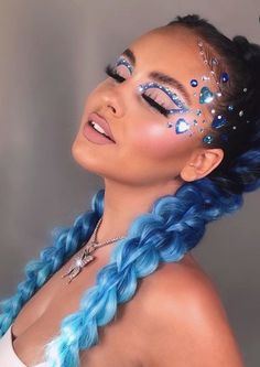 Hairstyles For Music Festivals, Ultra Music Festival Makeup, Edc Makeup, Rave Hairstyles, Rave Braids, Hairstyles Cornrows, Festival Braids, Festival Make Up, Festival Makeup Glitter