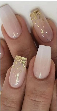 Simple Nail Ideas Ombre, Nude Nails With Design Square, French Tip Nails With Gold Design, Simple Bridesmaid Nails, Nail Ideas For Wedding Guest, Wedding Nails With Gold, Fall Wedding Guest Nails, Nail Ideas With Gold, Natural Nails With Gold