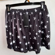 Nasty Gal Fabric Star Print Shorts. Soft And Comfortable, But Never Worn! The Tag Is A Little Faded, But Is Still On Them! #Womens #Fashion #Women #Aesthetic #Americaneagle #Hollister #Summer #Winter #Fall #Boutique #Spring #Star #Patriotic #Space #Astrology Black Star Print Bottoms For Night Out, Black Bottoms For Pajama Party In Summer, Black Bottoms For Summer Pajama Party, Black Shorts For Pajama Party, Fabric Star, Tap Shorts, Dressy Shorts, Women Aesthetic, Cozy Knit Sweater