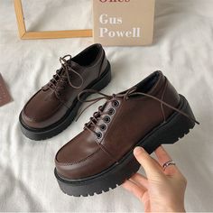 Girls Uniform Shoes, Sepatu Platform, Comfortable Leather Shoes, School Uniform Shoes, Vintage Shoes Women, Oxford Platform Shoes, Mary Jane Platform Shoes, Black Oxford Shoes, Zapatos Mary Jane