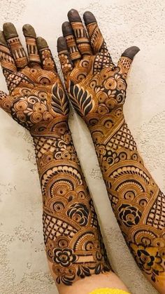 Arabic Bridal Mehndi Designs, Hena Designs, Beautiful Mehndi Designs, Khafif Mehndi Design, Circle Mehndi, Bridal Henna Designs, Simple Mehndi Designs Fingers